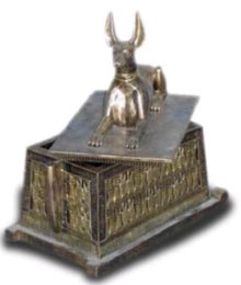 Jackal chest bronze 40 cm