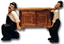 Laurel und Hardy mit Schrank K264