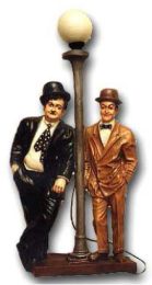 Laurel and Hardy at lamp K112