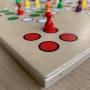 Groes Brettspiel aus Holz 57x57 cm
